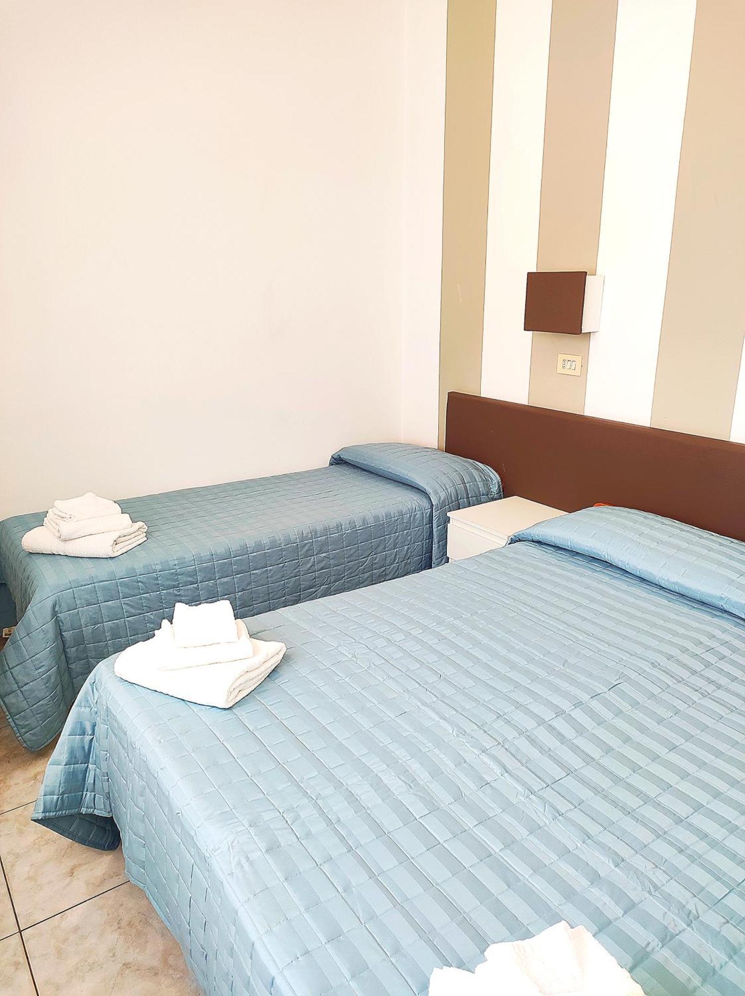 Hotel Ca Vanni Ρίμινι Δωμάτιο φωτογραφία